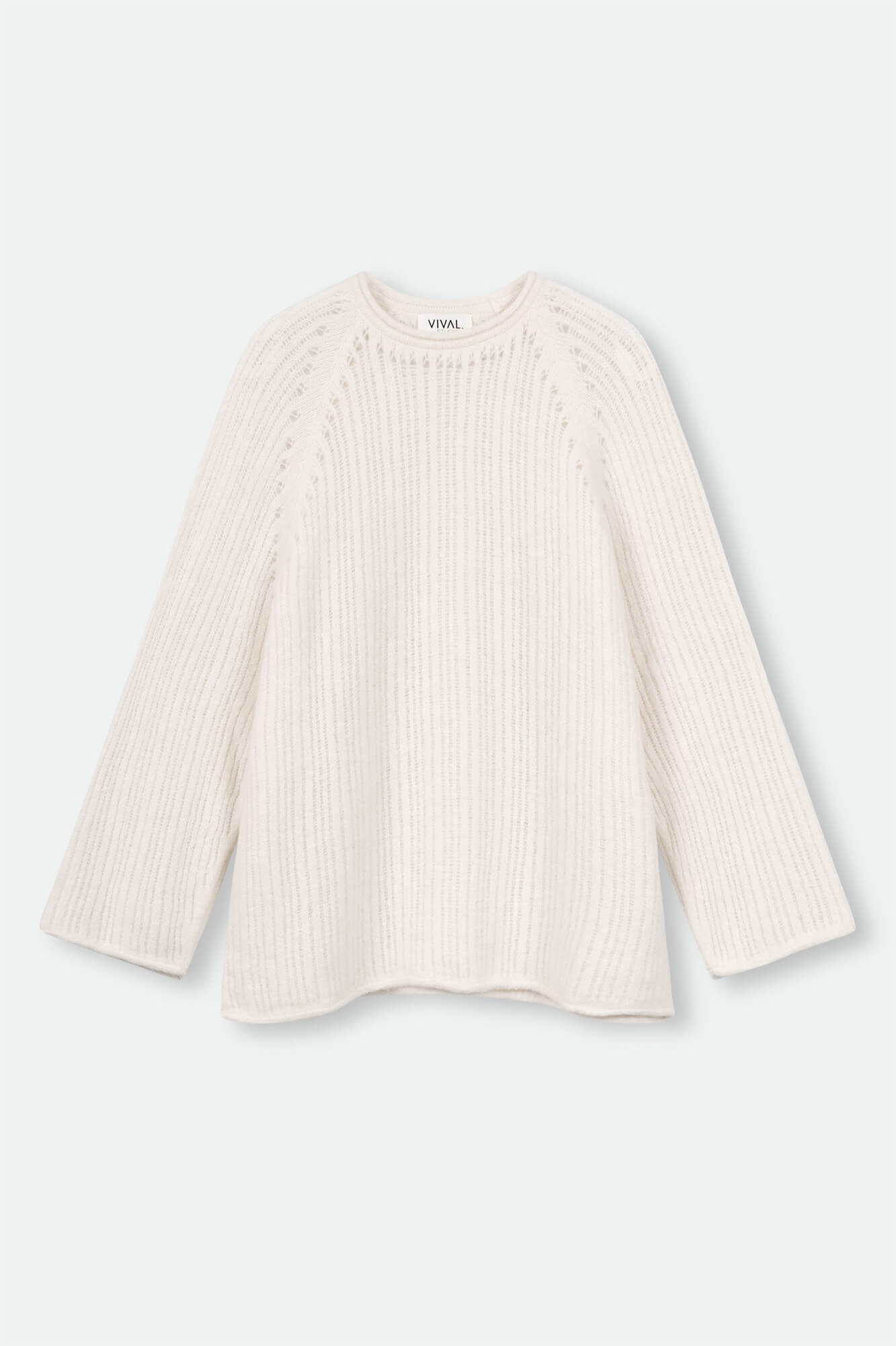 Pullover Philie in offwhite by VIVAL.STUDIO von vorne