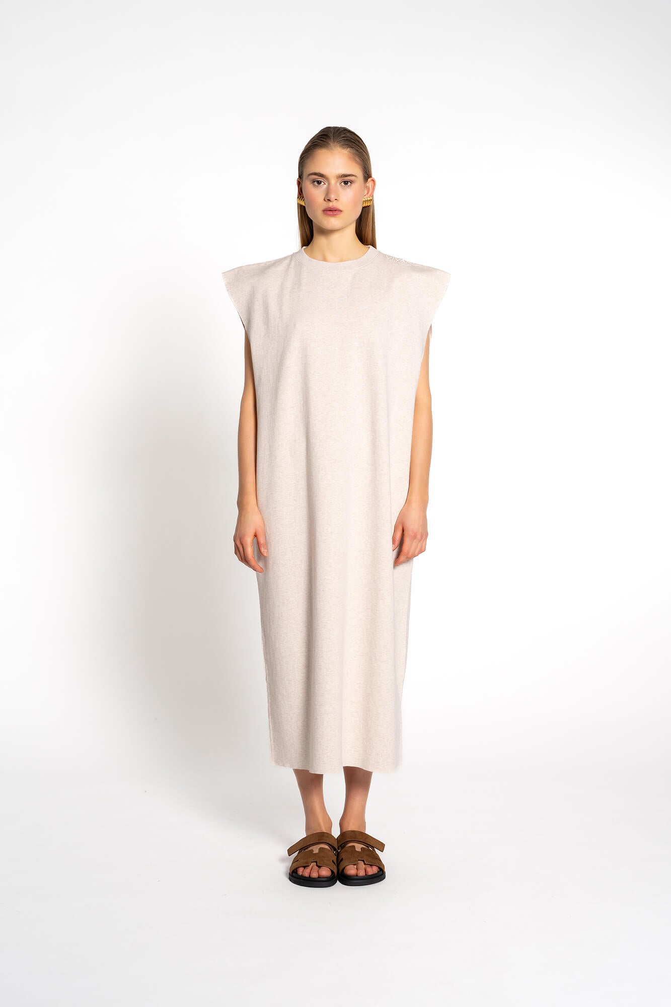 Aermelloses Kleid in beige melange by VIVAL.STUDIO