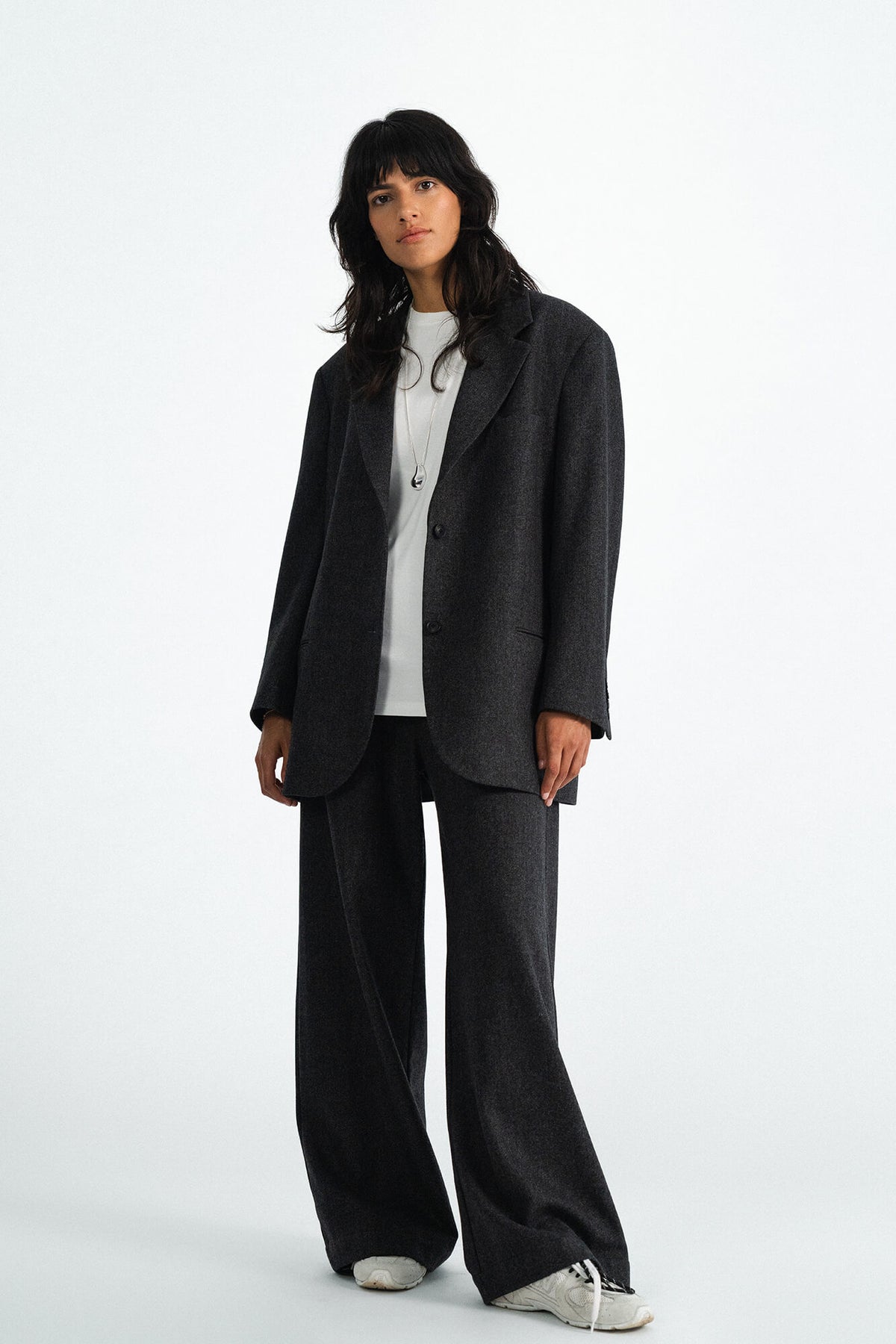 Blazer Livia in Asphalt Melange von vorne by VIVAL.STUDIO