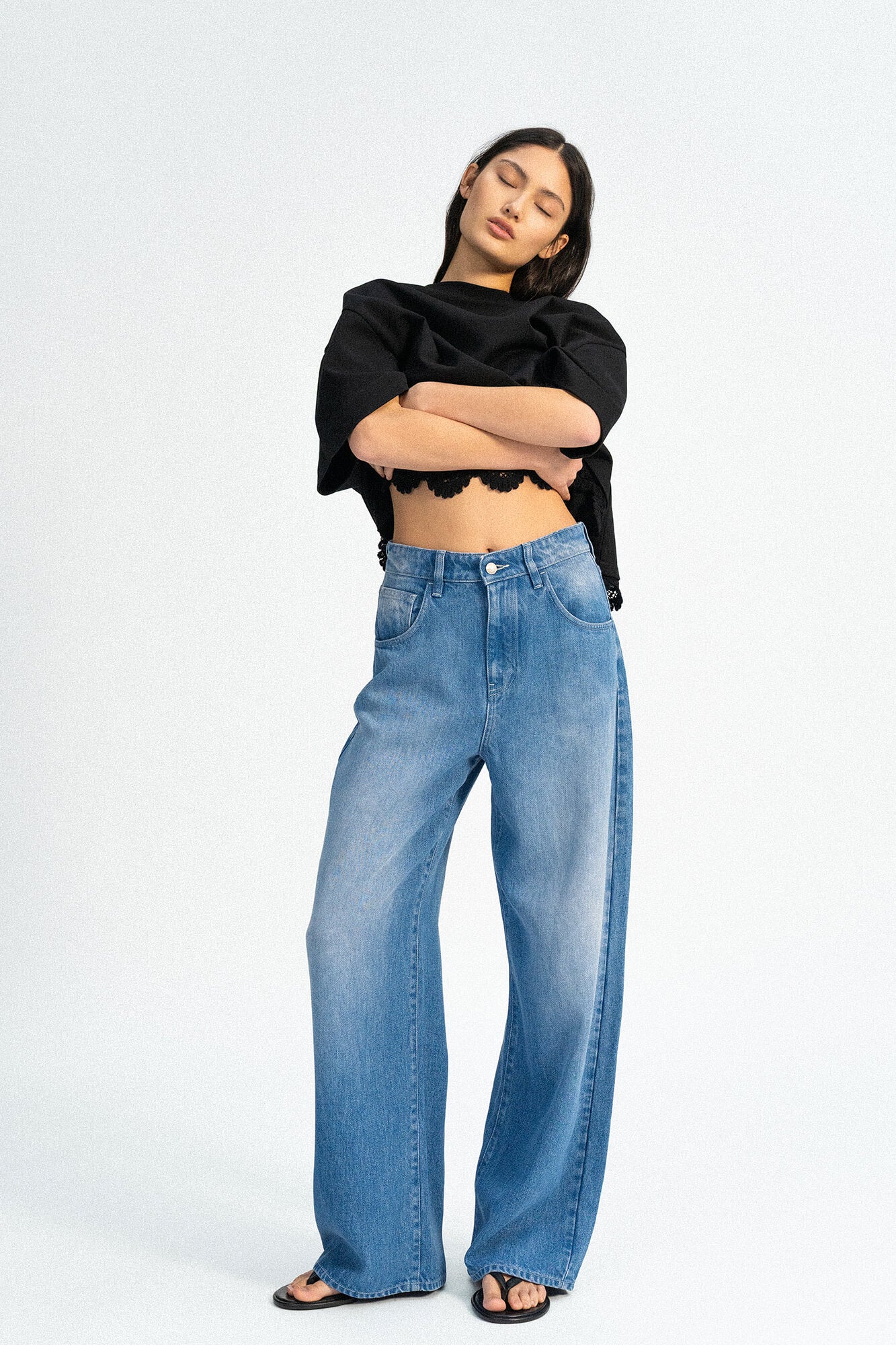 Hose Jale in Blau von vorne by VIVAL.STUDIO