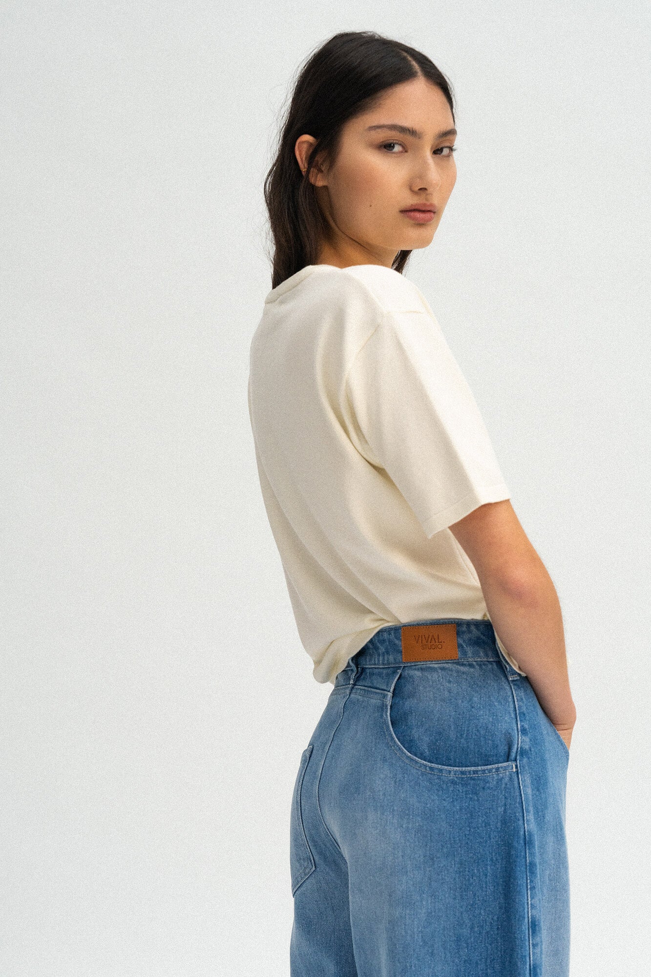 Hose Jona in Blau Detail by VIVAL.STUDIO