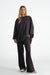 Hose Sue in Asphalt von vorne by VIVAL.STUDIO