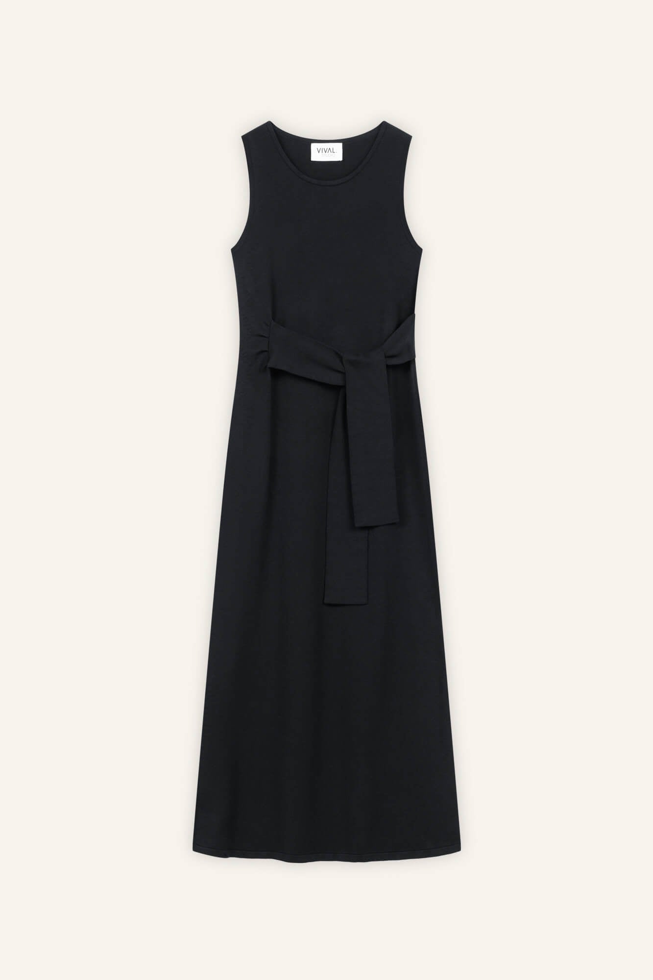 Kleid Rim in Schwarz von vorne by VIVAL.STUDIO