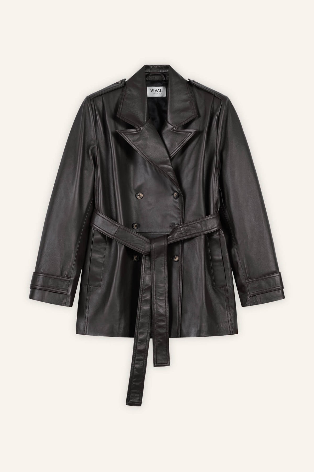 Lederjacke Laja in Dunkelbraun von vorne by VIVAL.STUDIO