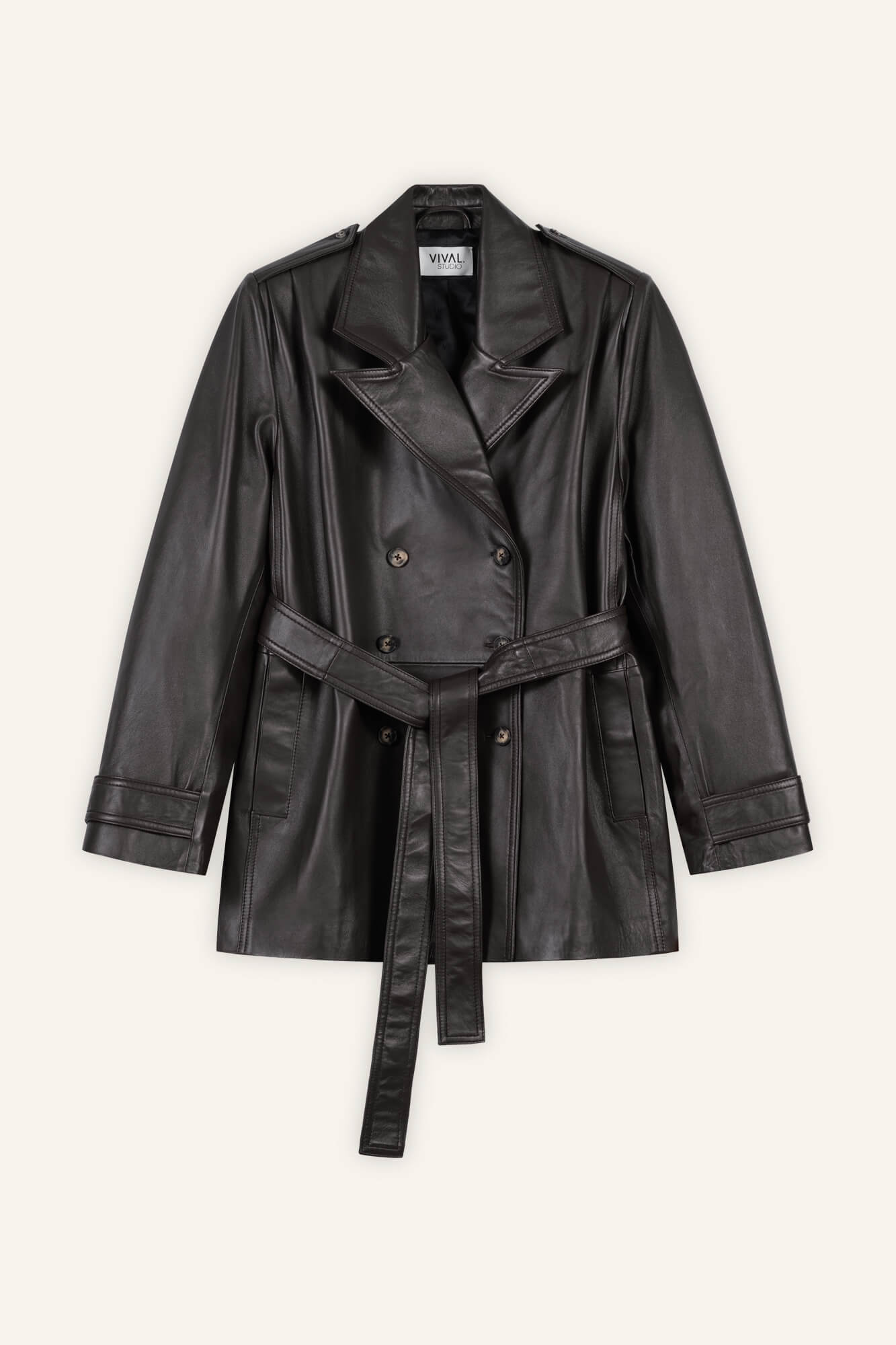 Lederjacke Laja in Dunkelbraun von vorne by VIVAL.STUDIO