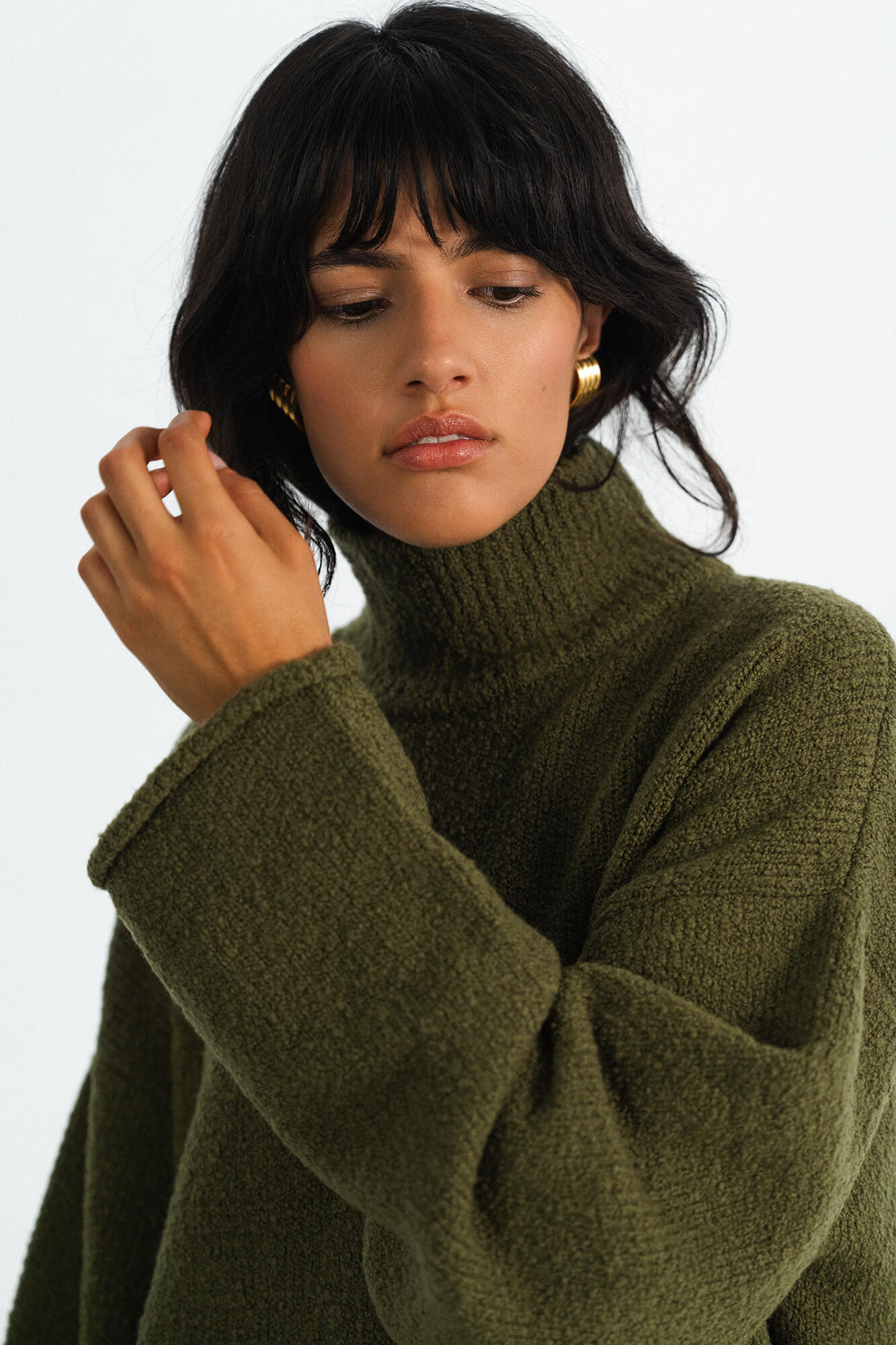 Pullover Ruby in Oliv Detail by VIVAL.STUDIO