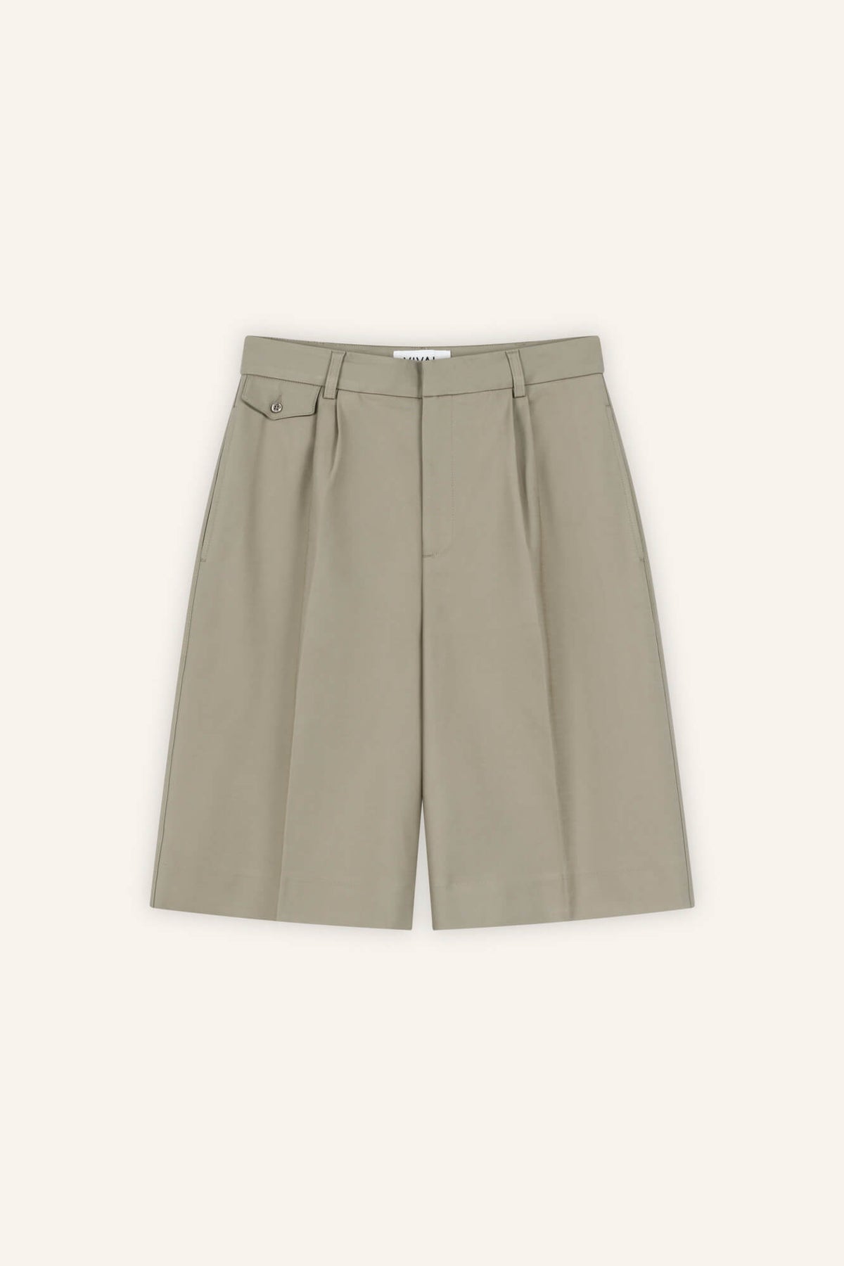 Shorts Alba in Sandstone von vorne by VIVAL.STUDIO