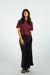 T-Shirt Lou in Burgundy und Rock Sia in Schwarz von vorne by VIVAL.STUDIO