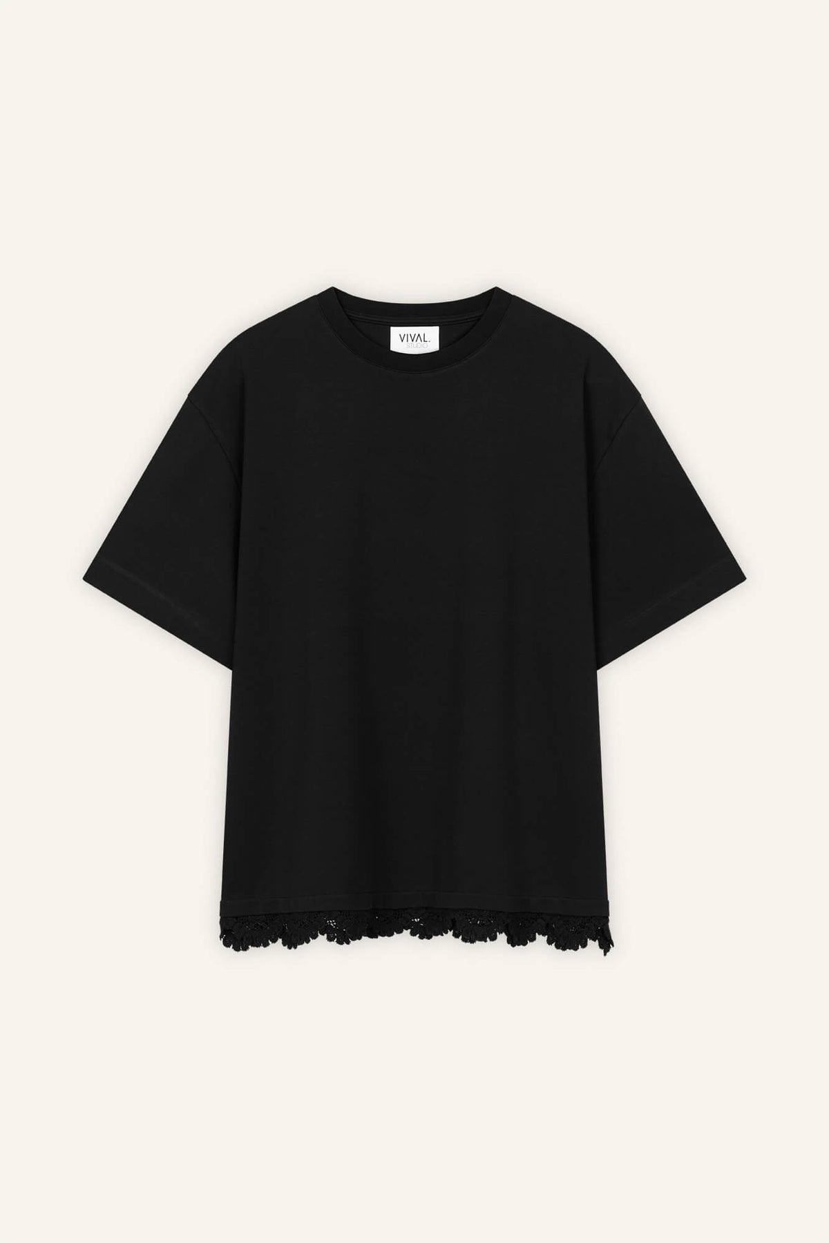 T-Shirt Sue in Schwarz Crochet von vorne by VIVAL.STUDIO