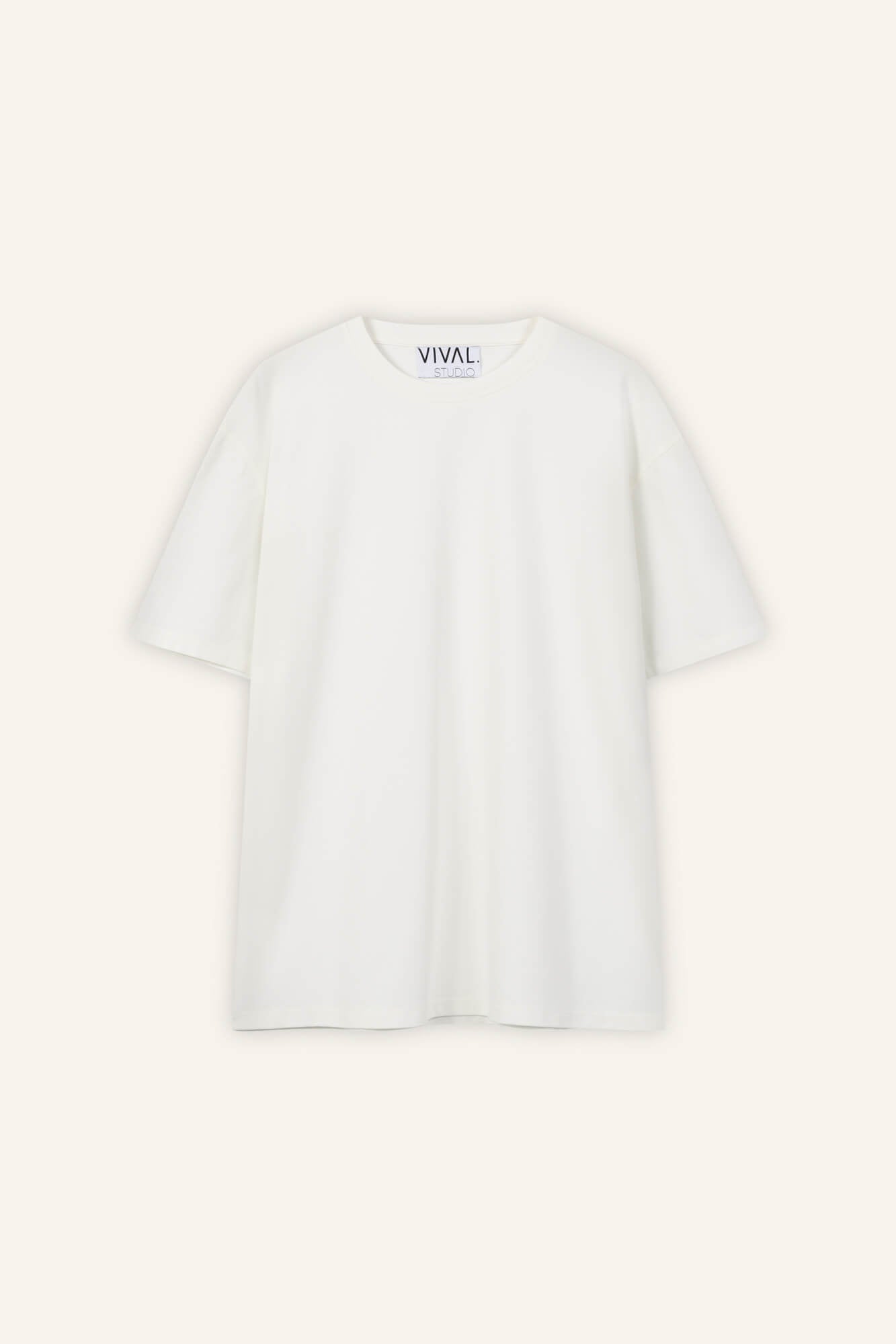 T-Shirt Zou in Offwhite von vorne by VIVAL.STUDIO