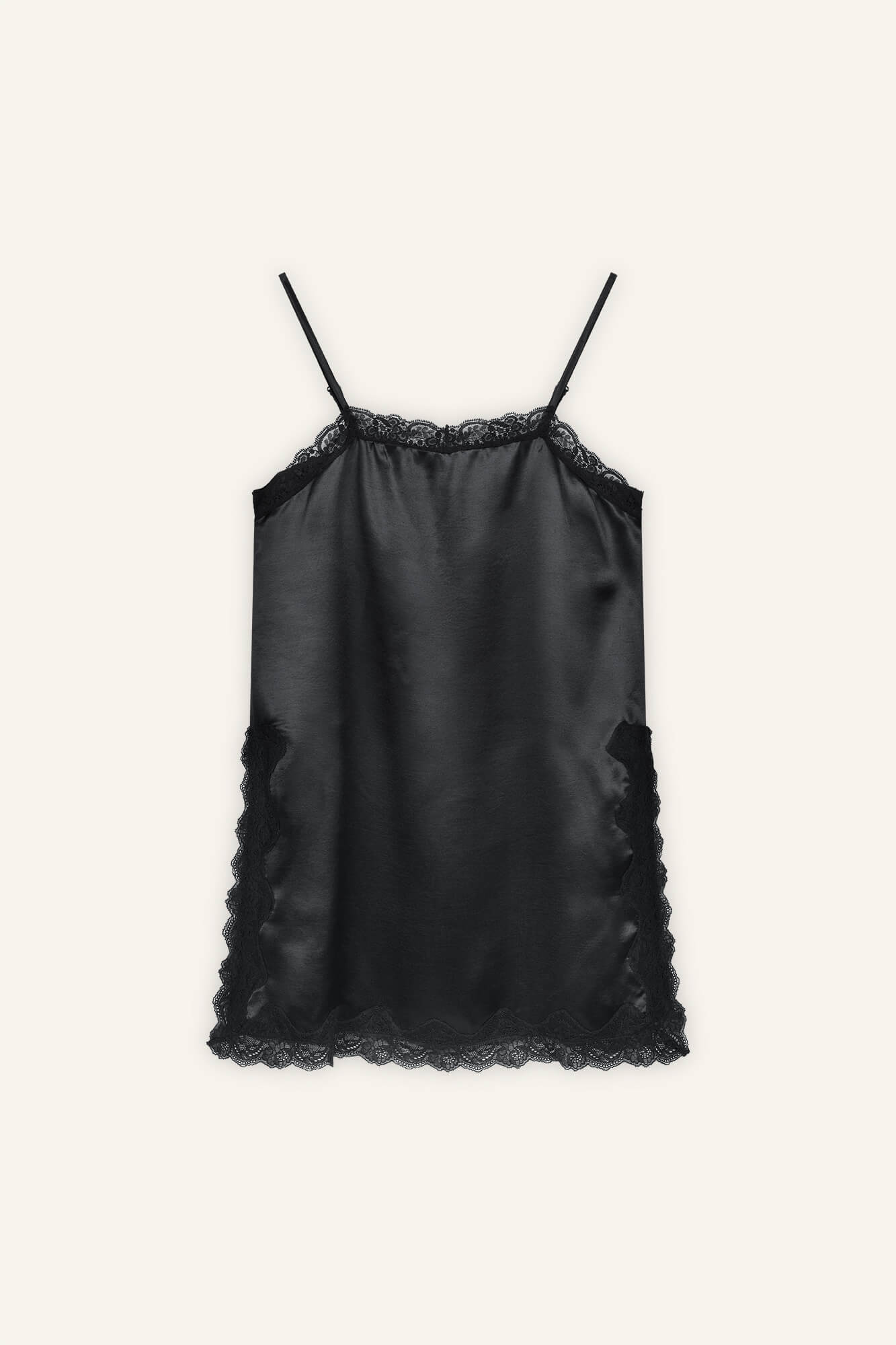 Top Lacie in Schwarz von vorne by VIVAL.STUDIO