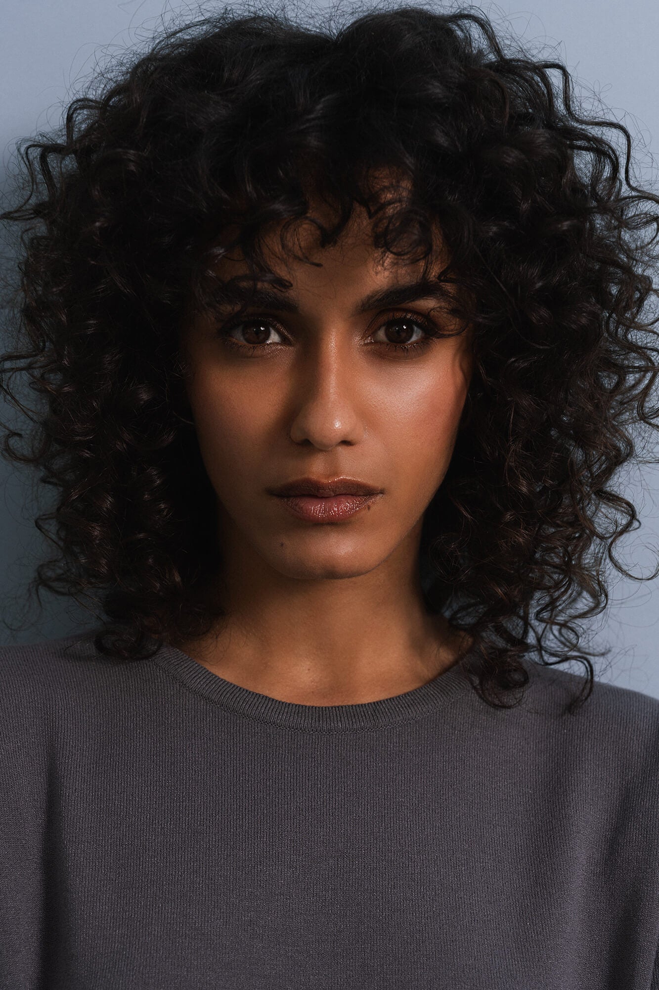 T-Shirt Rim in Granit by VIVAL.STUDIO