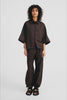 Bluse Nala in Dunkelbraun von vorne by VIVAL.STUDIO