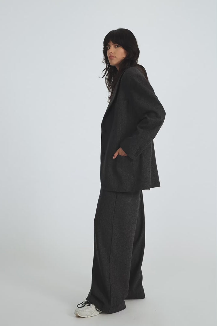 Blazer Livia in Asphalt Melange Video by VIVAL.STUDIO