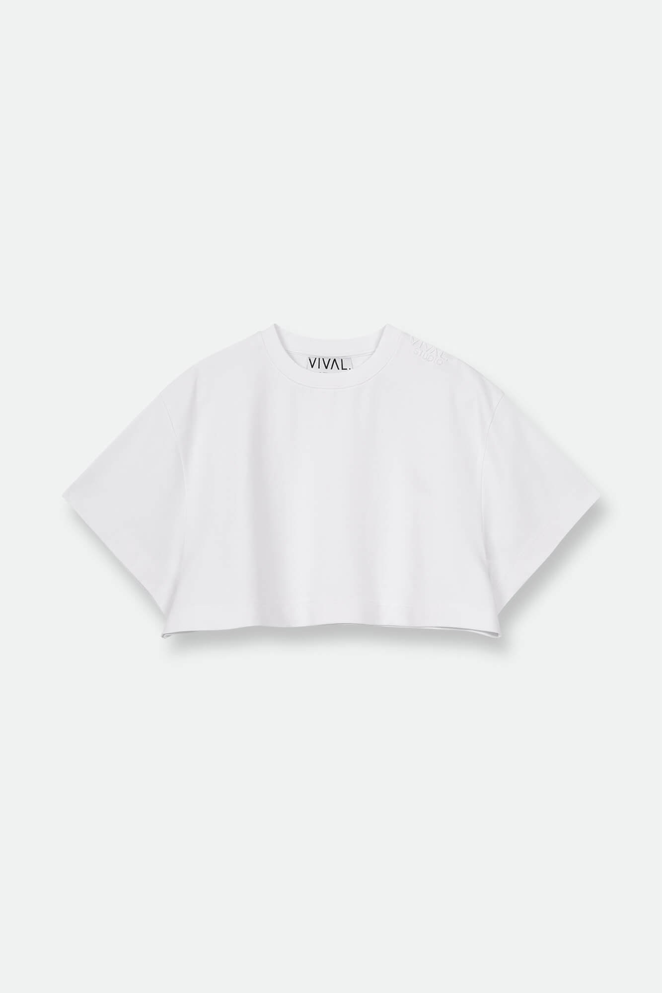 Cropped T-Shirt Sue in weiß von vorne by VIVAL.STUDIO