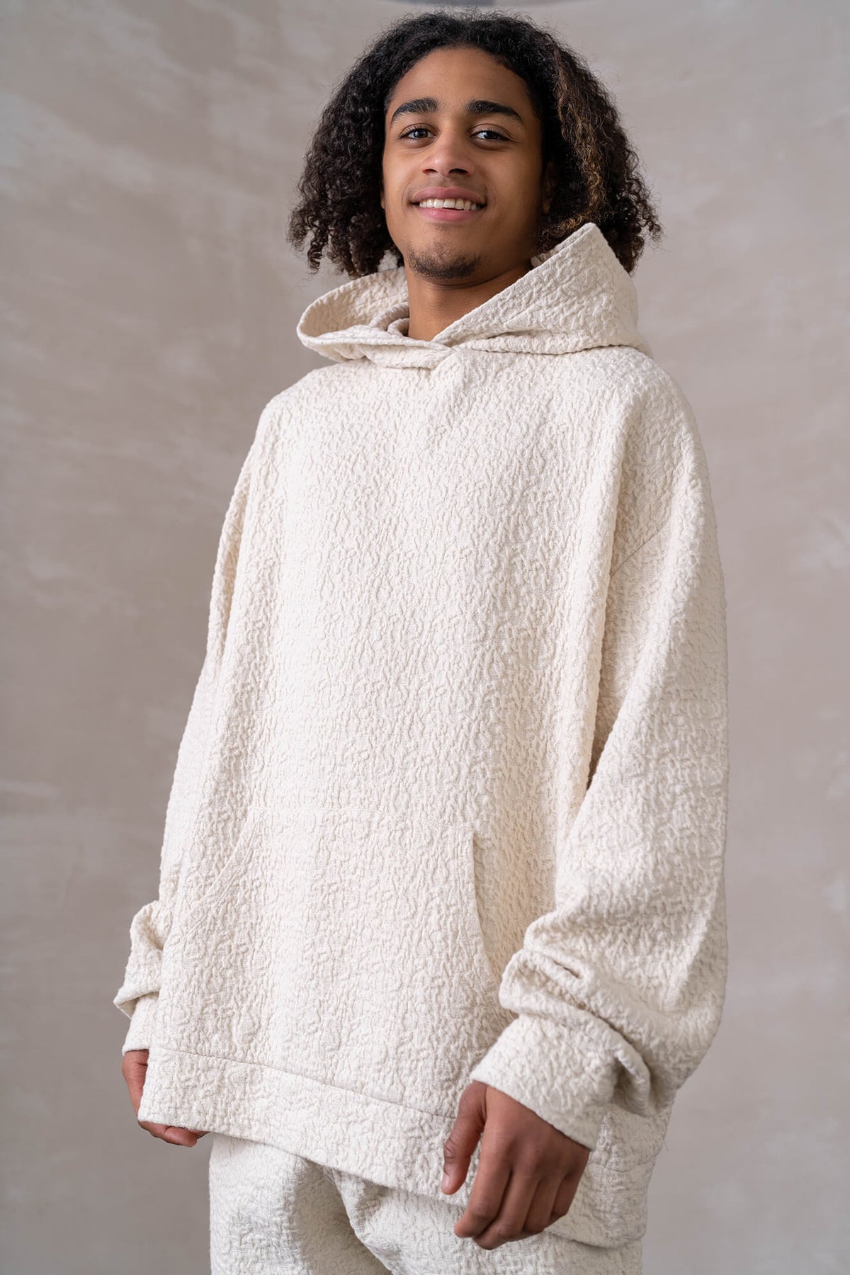 Hoodie Popcorn in beige by VIVAL.STUDIO
