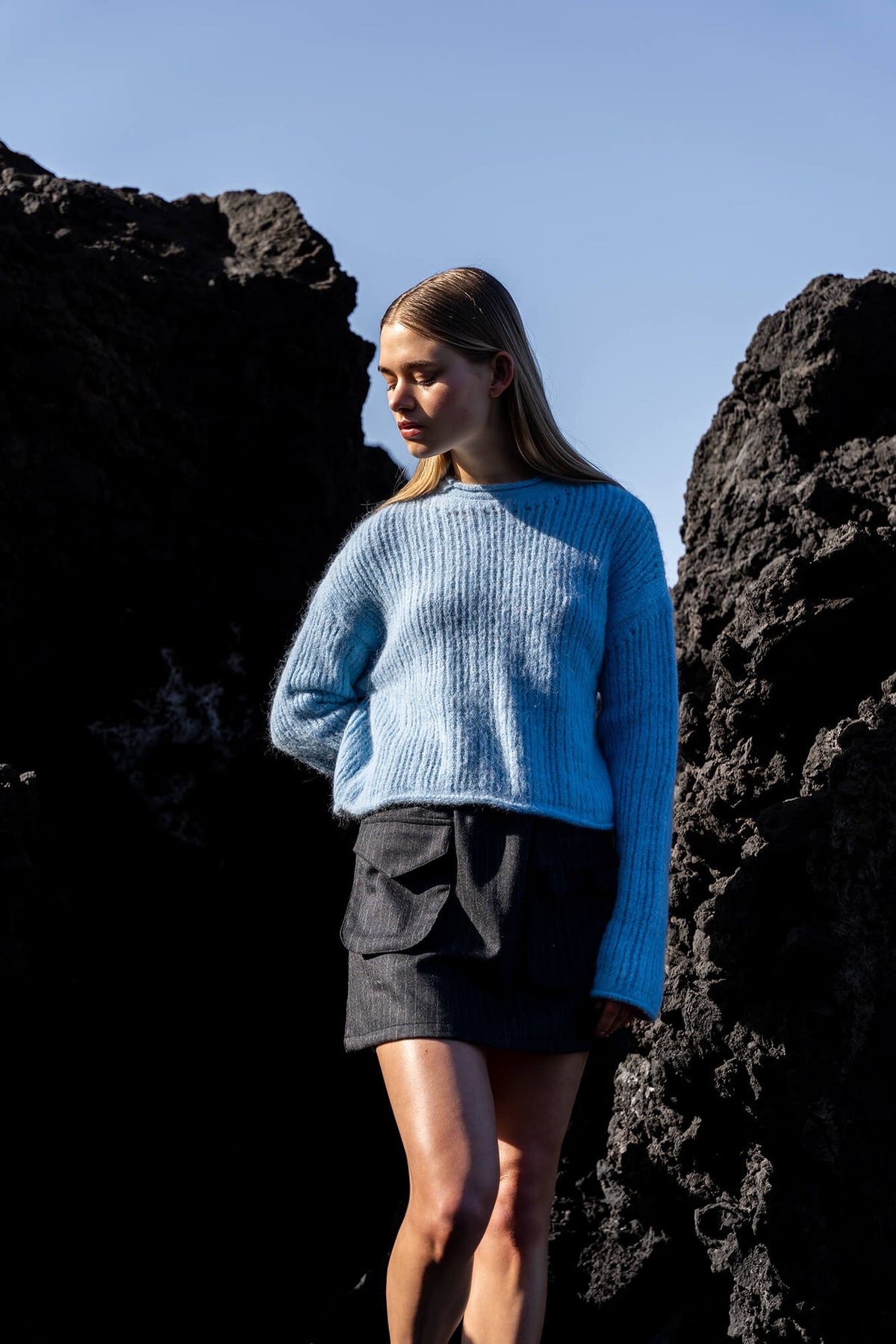 Pullover Pya in blau by VIVAL.STUDIO