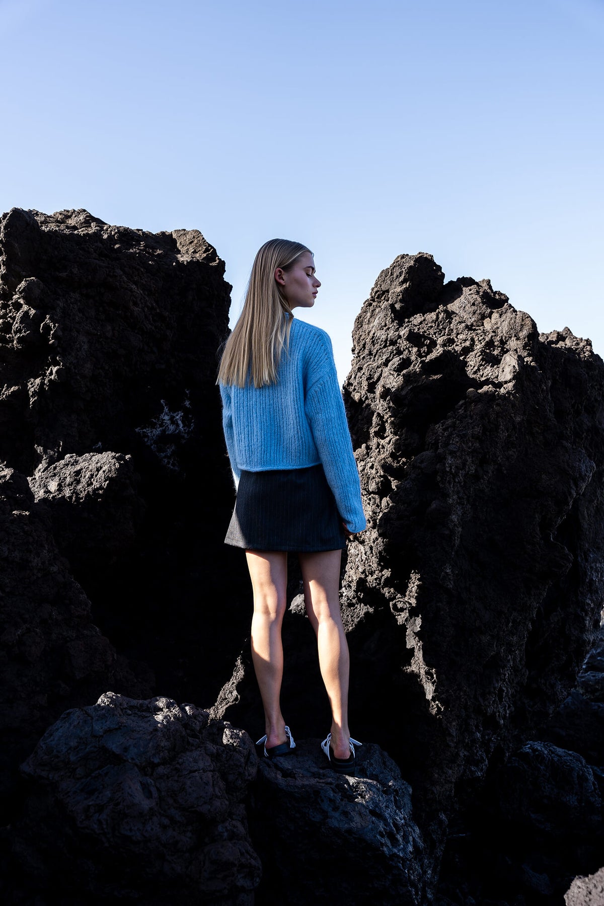 Pullover Pya in blau by VIVAL.STUDIO