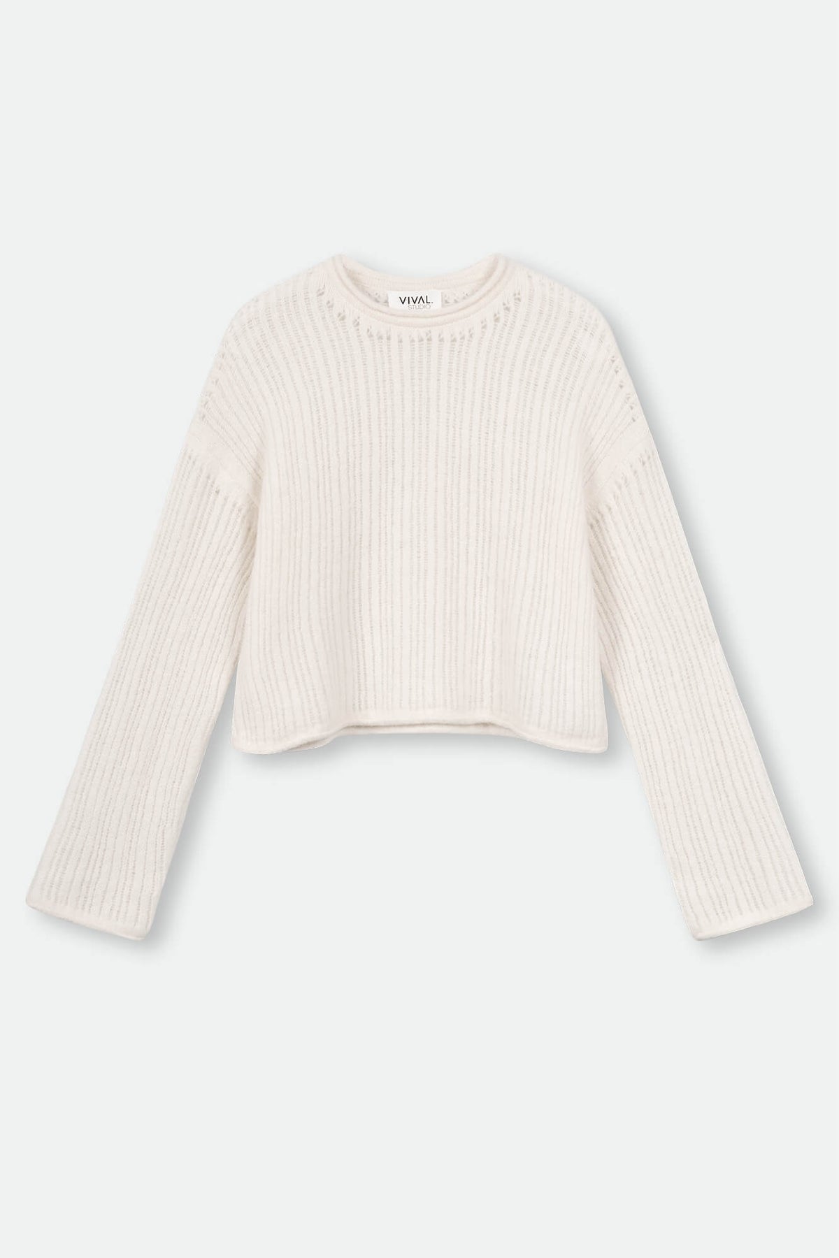 Pullover Pya in offwhite by VIVAL.STUDIO von vorne